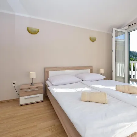 Villa Julija *